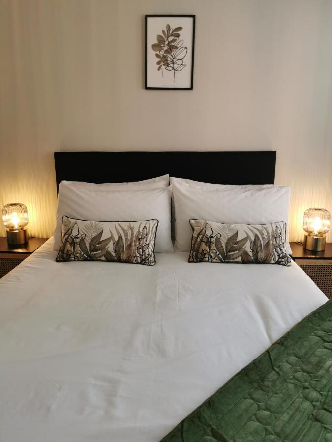 Axiom Apartment - Beautiful Stylish 2 Bed. Cheltenham Exterior foto